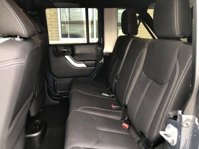 2017 Jeep Wrangler Unlimited Sahara 4x4