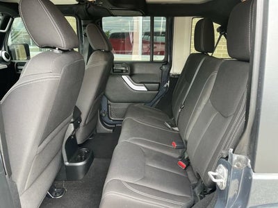 2017 Jeep Wrangler Unlimited Sahara 4x4