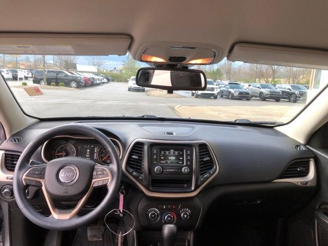 2015 Jeep Cherokee Sport