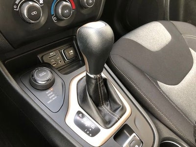 2015 Jeep Cherokee Sport