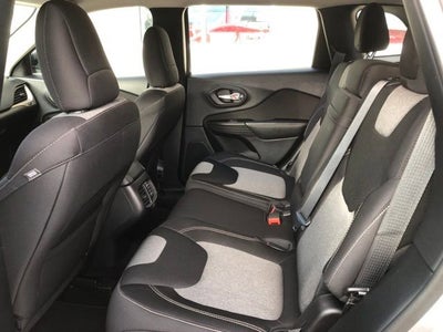 2015 Jeep Cherokee Sport