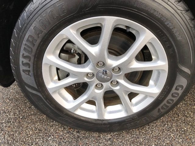 2015 Jeep Cherokee Sport