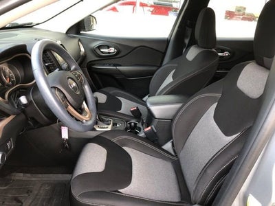 2015 Jeep Cherokee Sport