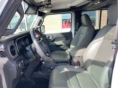 2025 Jeep Gladiator Mojave 4x4
