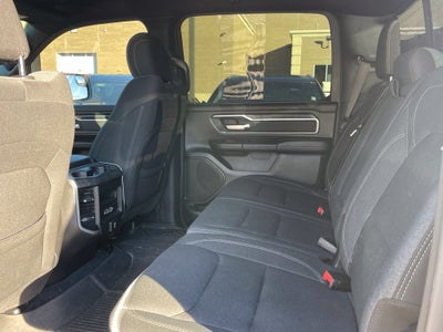 2020 RAM 1500 Big Horn Crew Cab 4x4 5'7" Box