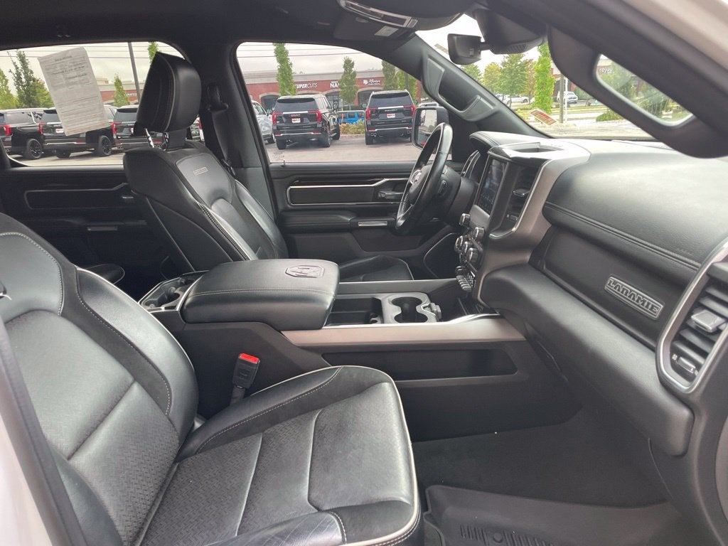 2021 RAM 1500 Laramie Crew Cab 4x4 5'7" Box