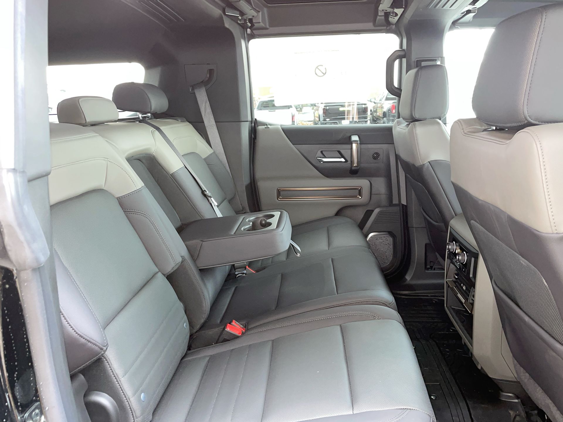 2025 GMC HUMMER EV SUV 2X