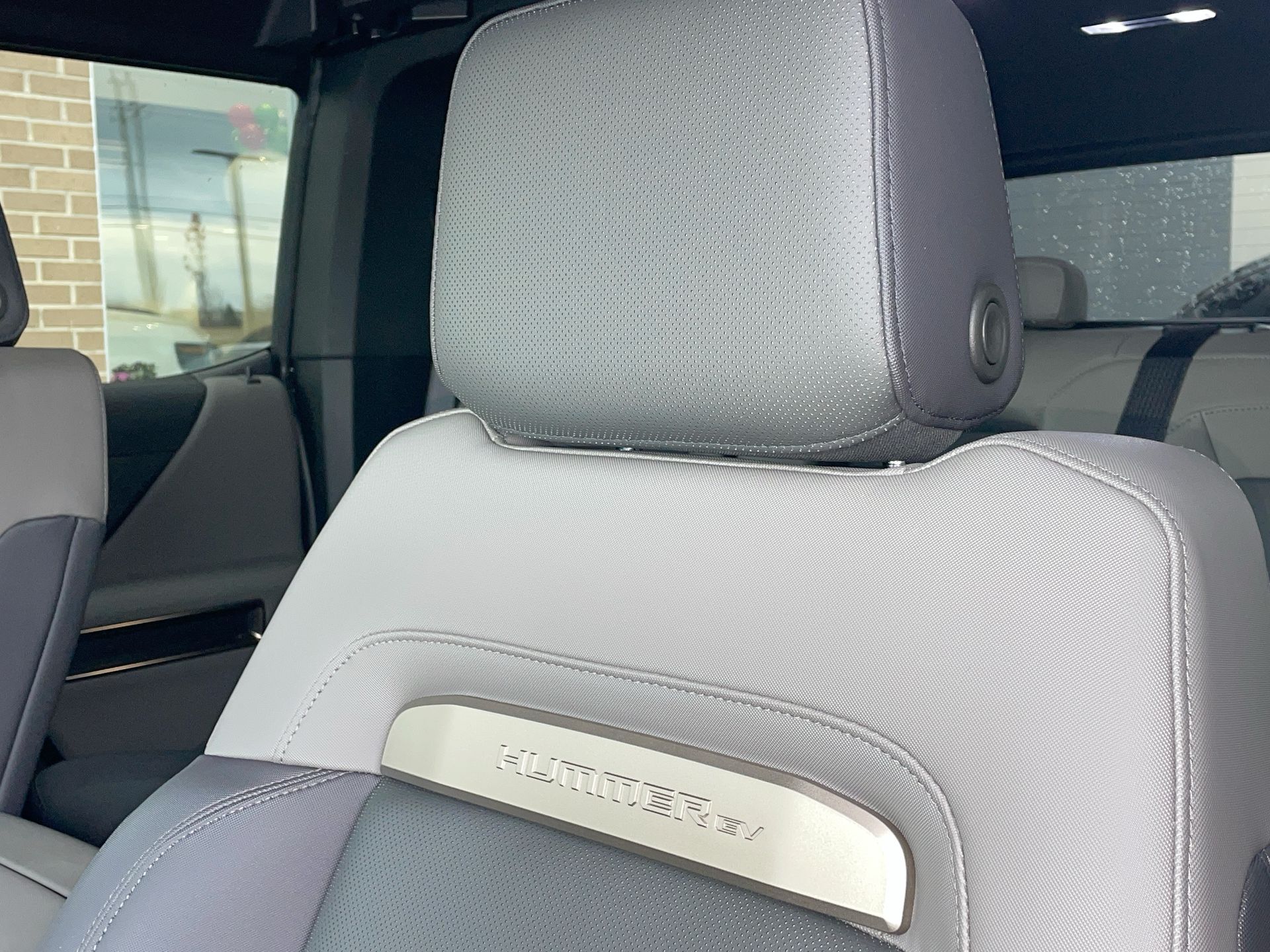 2025 GMC HUMMER EV SUV 2X