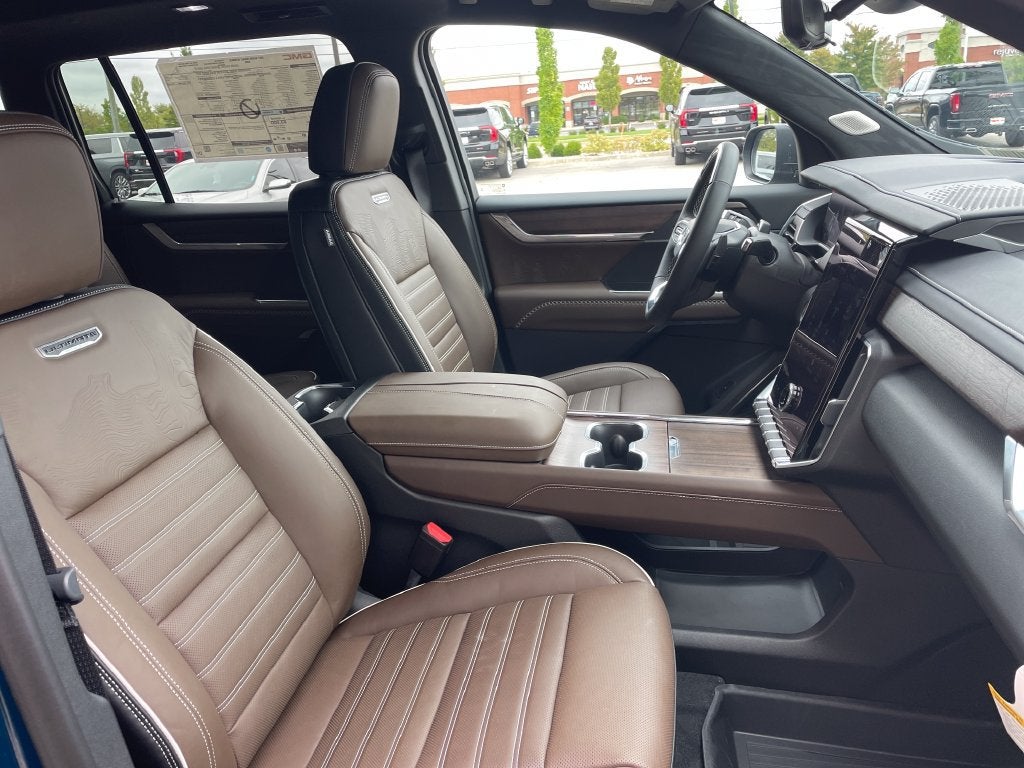 2027 GMC Acadia Denali Ultimate