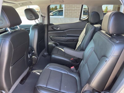 2022 GMC Acadia SLT