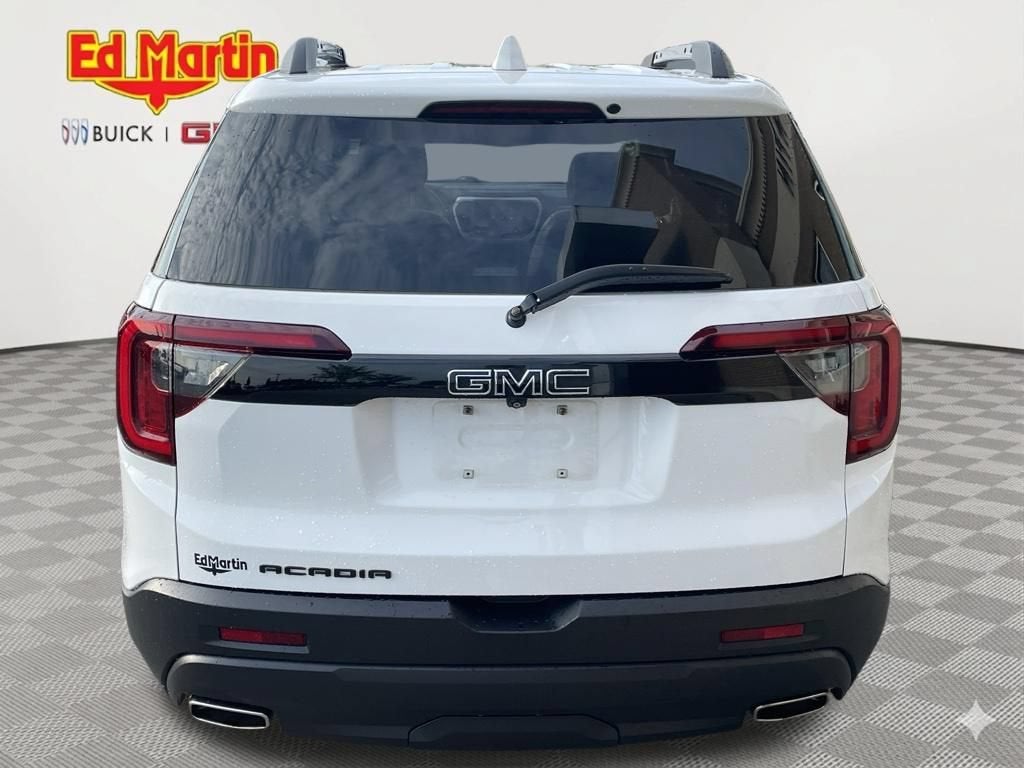 2023 GMC Acadia SLT