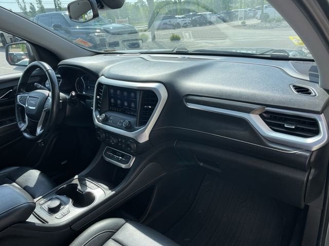 2020 GMC Acadia SLT