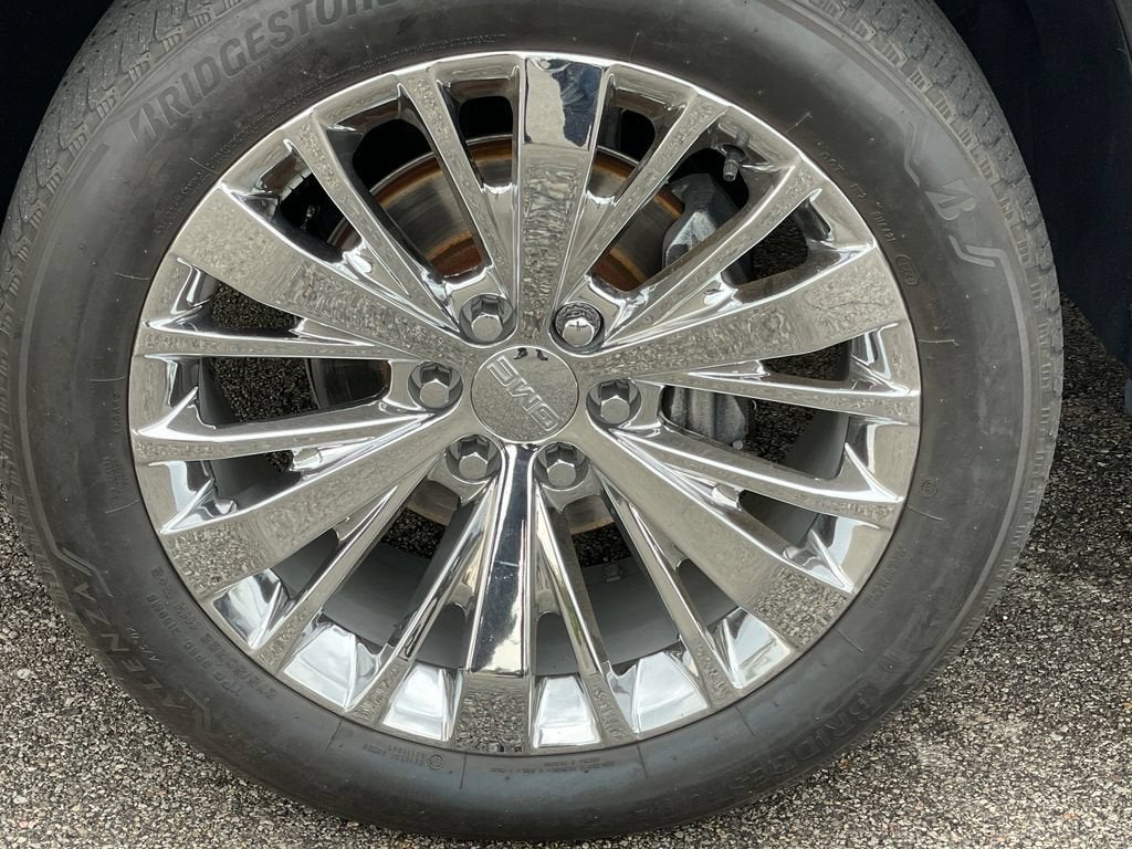 2022 GMC Yukon SLT