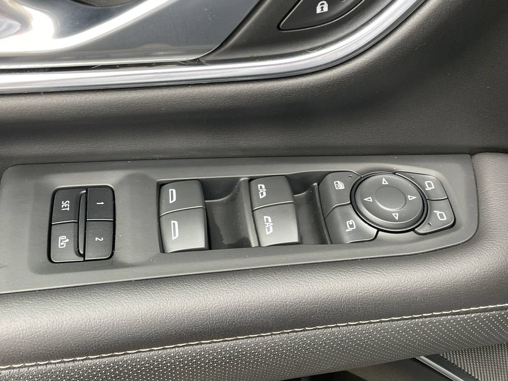 2022 GMC Yukon SLT