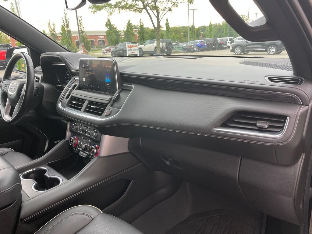 2022 GMC Yukon SLT