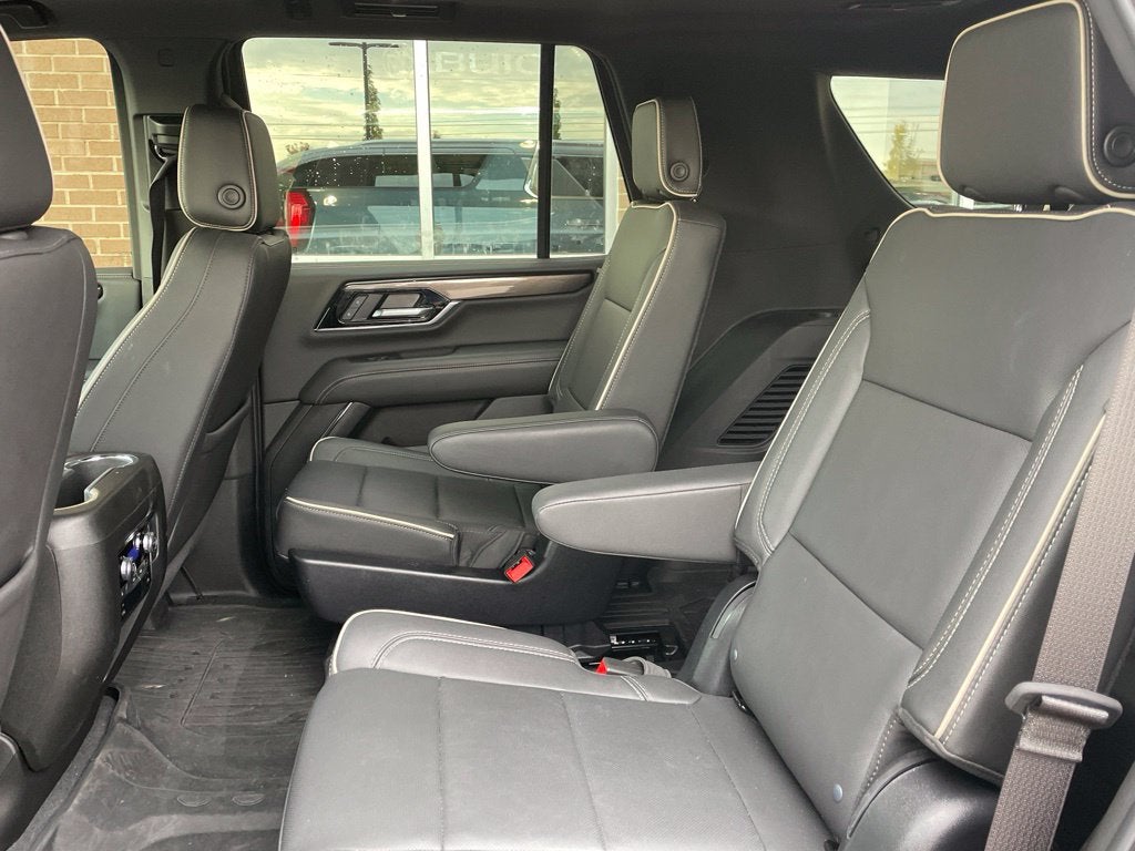 2025 GMC Yukon Elevation
