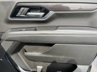 2025 GMC Yukon Elevation