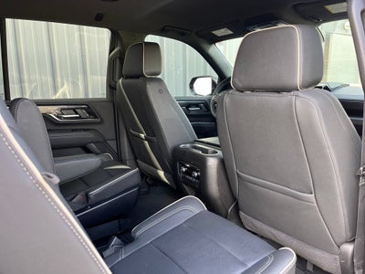 2025 GMC Yukon Elevation
