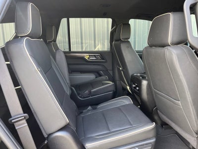 2025 GMC Yukon Elevation
