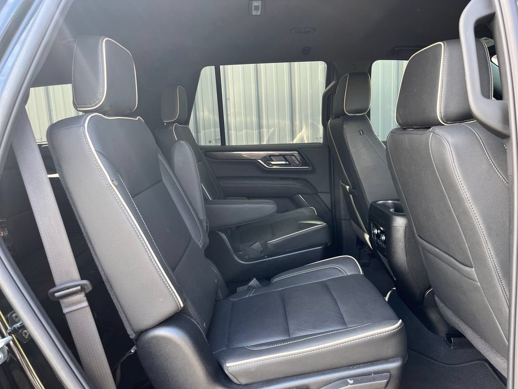 2025 GMC Yukon Elevation