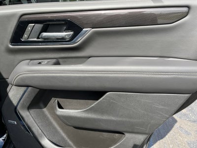 2025 GMC Yukon Elevation