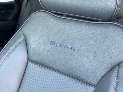 2024 GMC Yukon Denali