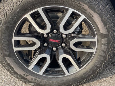 2024 GMC Yukon XL AT4