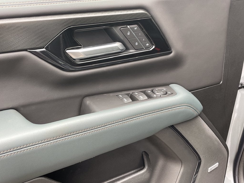 2027 GMC Yukon XL AT4