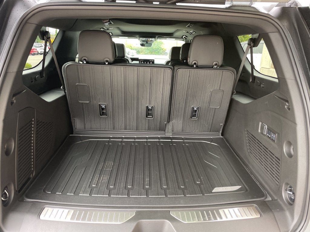 2027 GMC Yukon XL AT4