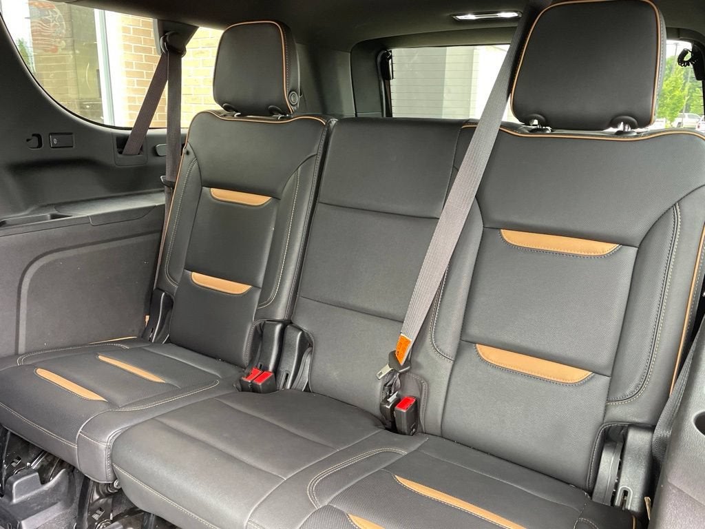 2022 GMC Yukon XL AT4