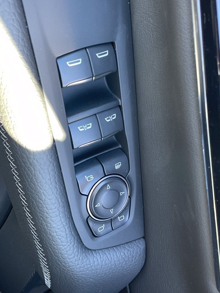 2027 GMC Yukon XL Denali - Photo 11