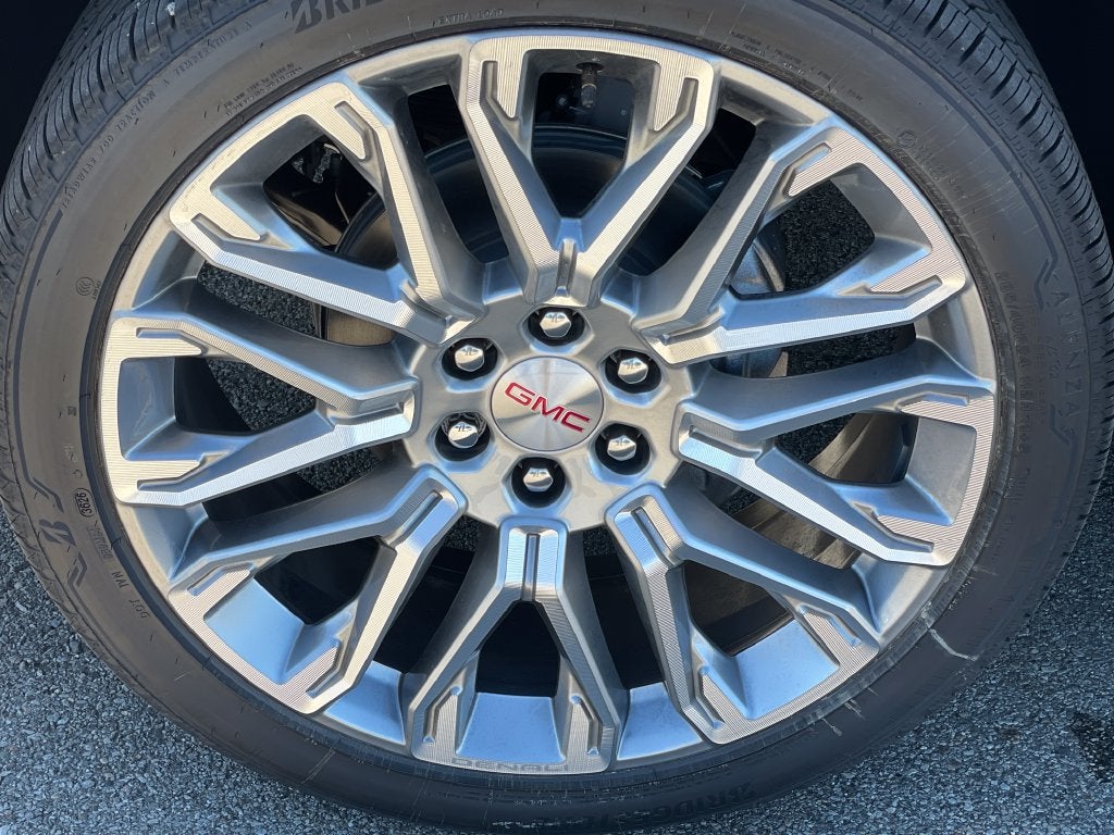 2027 GMC Yukon XL Denali - Photo 25