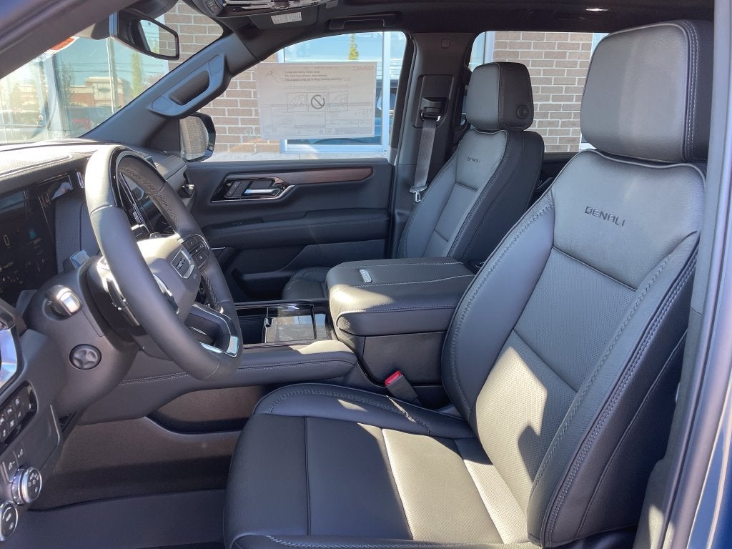 2027 GMC Yukon XL Denali - Photo 9