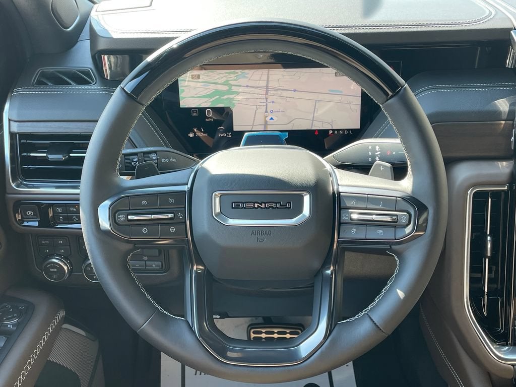2026 GMC Yukon XL Denali Ultimate - Photo 15