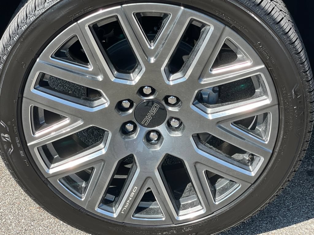 2026 GMC Yukon XL Denali Ultimate - Photo 27