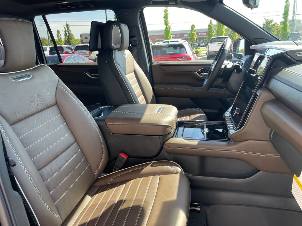 2026 GMC Yukon XL Denali Ultimate - Photo 30