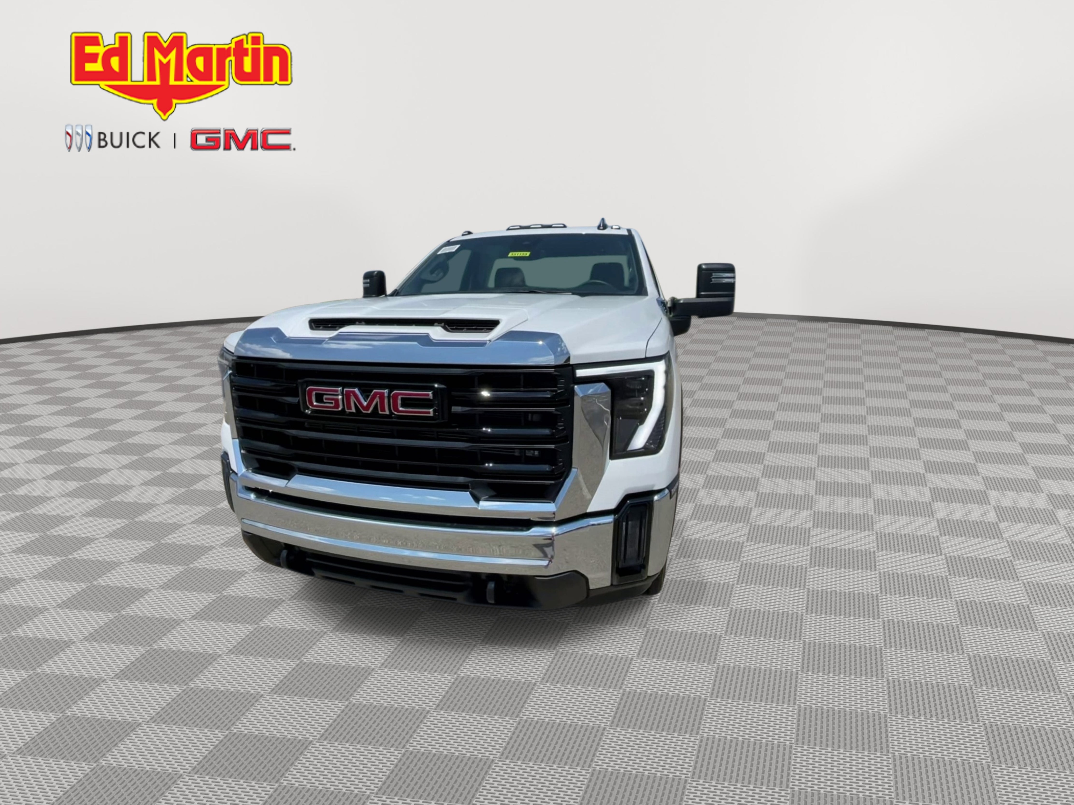 2025 GMC Sierra 2500 HD Pro