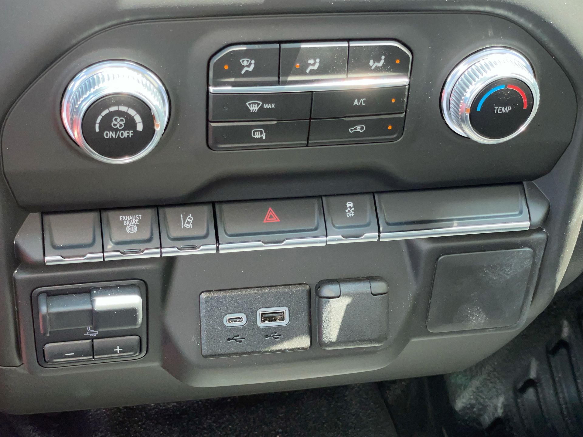 2025 GMC Sierra 2500 HD Pro