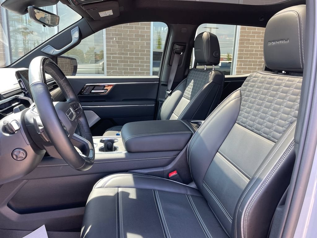 2024 GMC Sierra EV Denali Edition 1