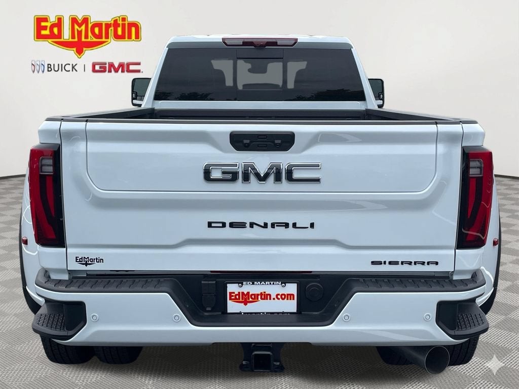 2026 GMC Sierra 3500 HD Denali Ultimate DRW