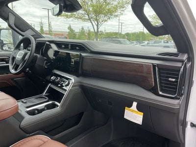 2026 GMC Sierra 3500 HD Denali Ultimate DRW