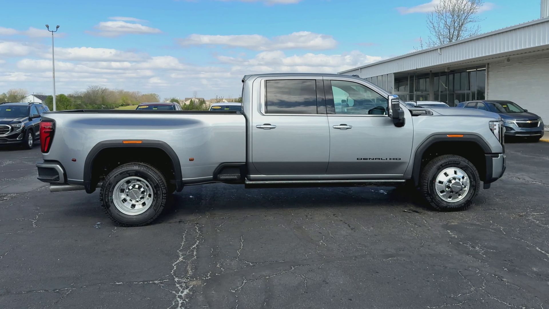 2026 GMC Sierra 3500 HD Denali Ultimate DRW
