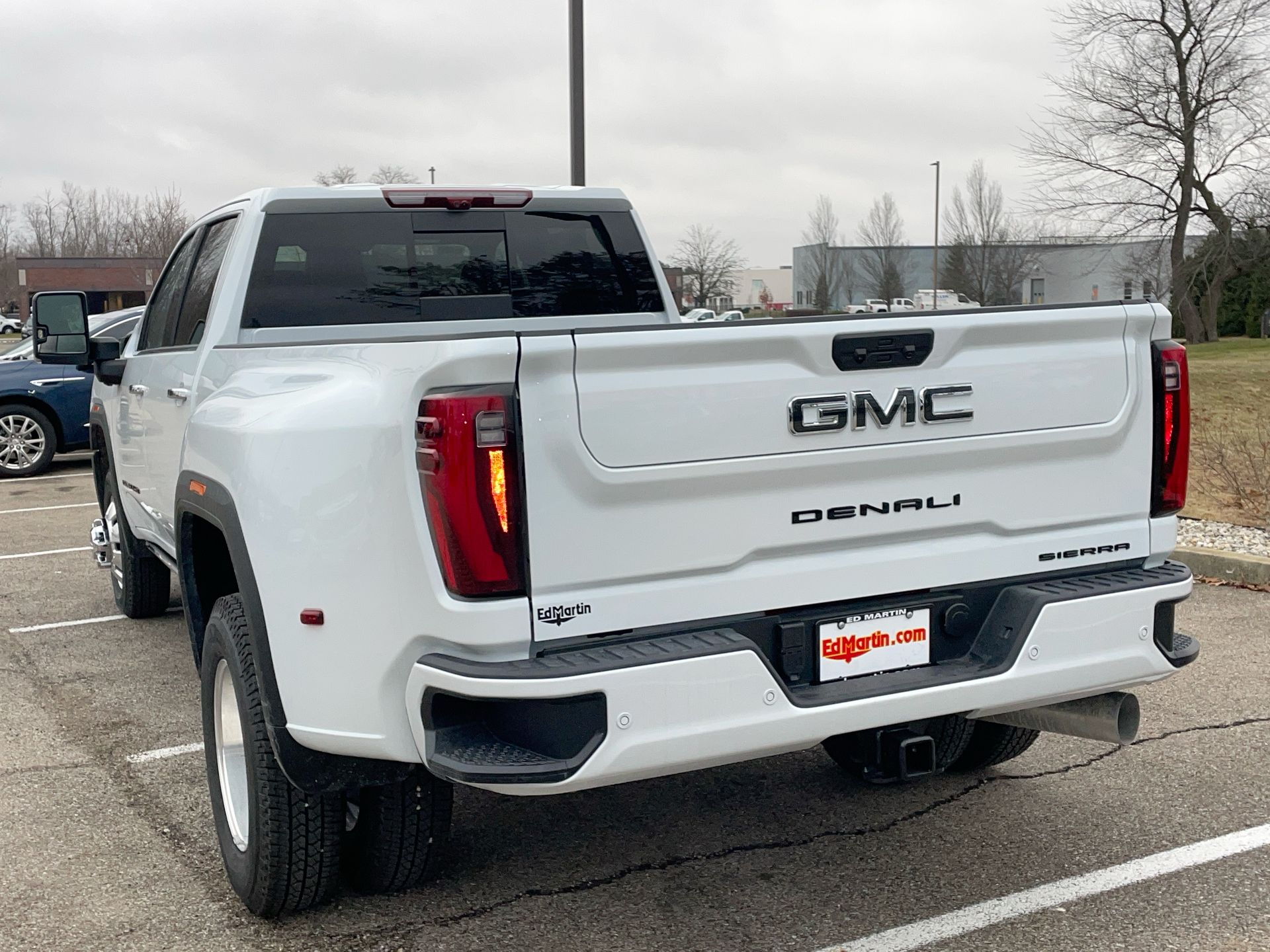 2026 GMC Sierra 3500 HD Denali Ultimate DRW
