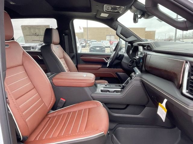 2026 GMC Sierra 3500 HD Denali Ultimate DRW