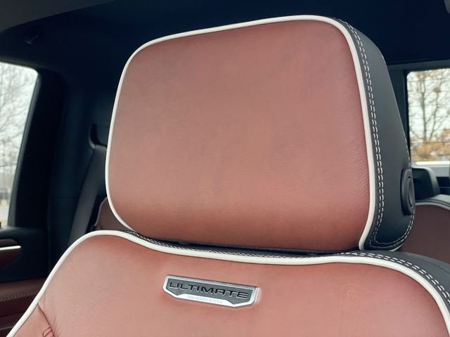 2026 GMC Sierra 3500 HD Denali Ultimate DRW