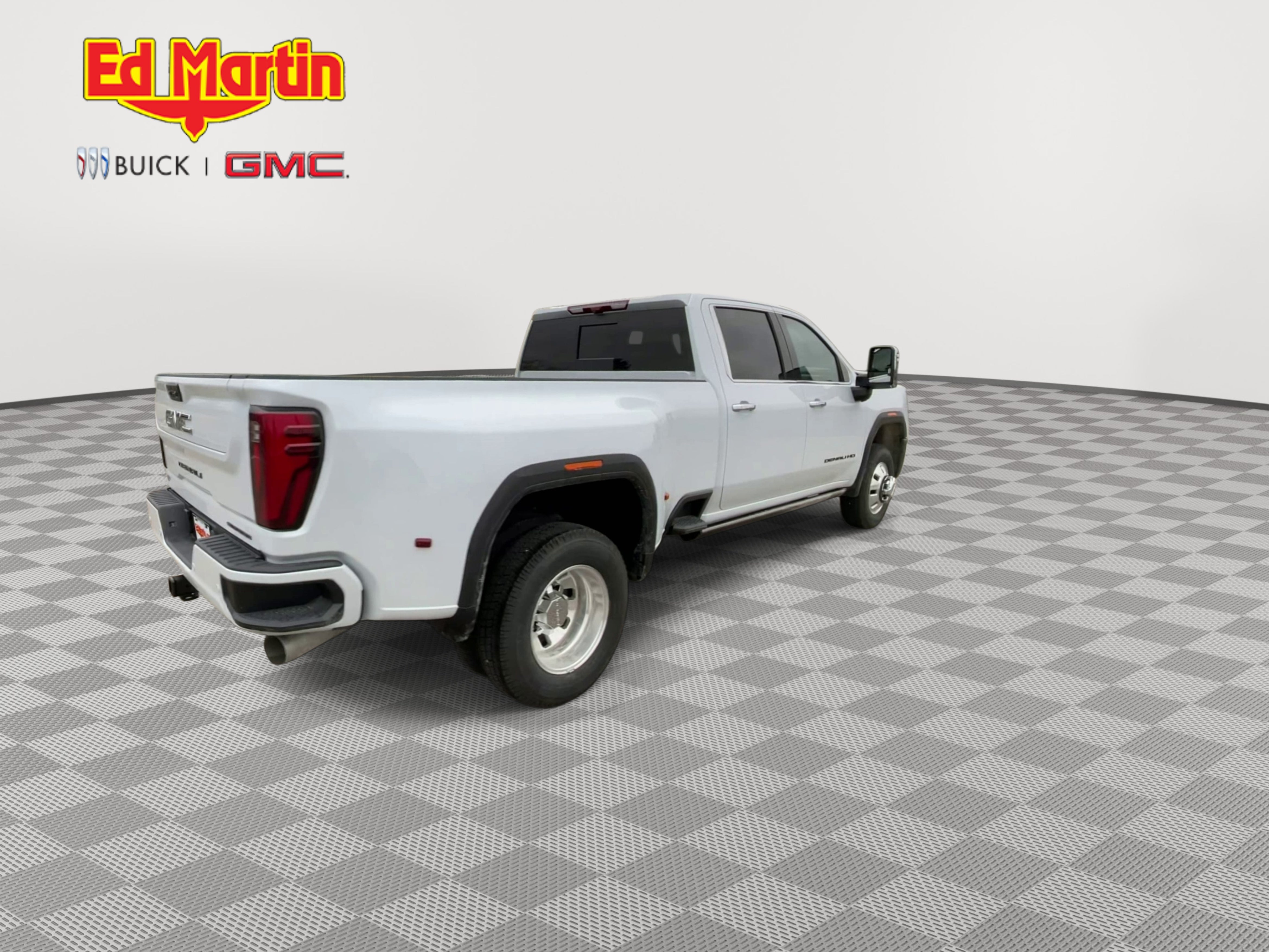 2026 GMC Sierra 3500 HD Denali Ultimate DRW