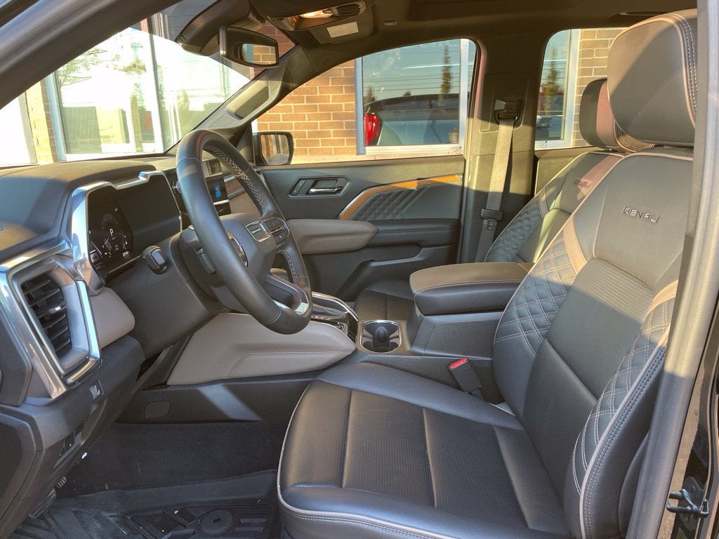 2025 GMC Canyon Denali