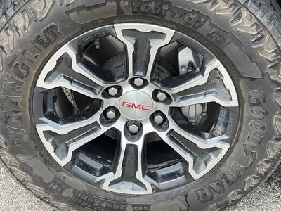 2023 GMC Canyon AT4