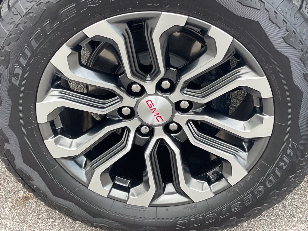 2024 GMC Canyon Denali