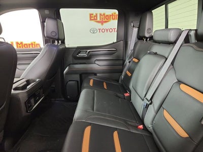 2023 GMC Sierra 1500 AT4